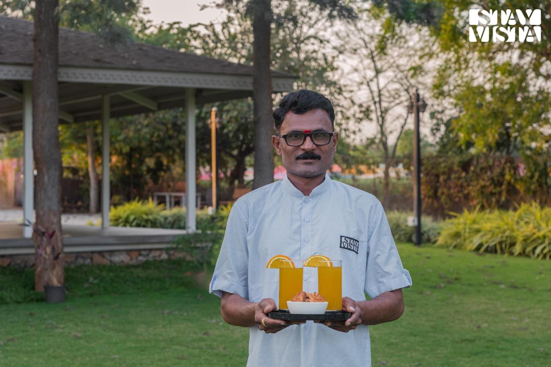Stayvista'S Silver Grove - Serene Haven With Expansive Lawn & Terrace Nashik Buitenkant foto